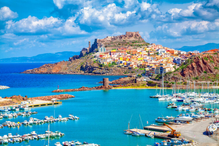 Meerblick und Stadtblick Sardinien